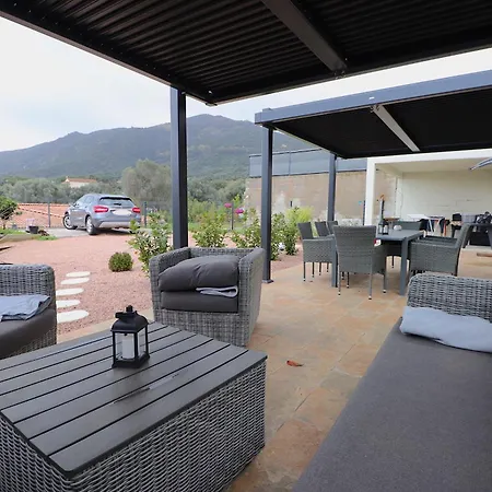 Prázdninový dům La Maison De A Ajaccio- Proche Et Aeroport- Exterieur Privatif Avec Barbecue